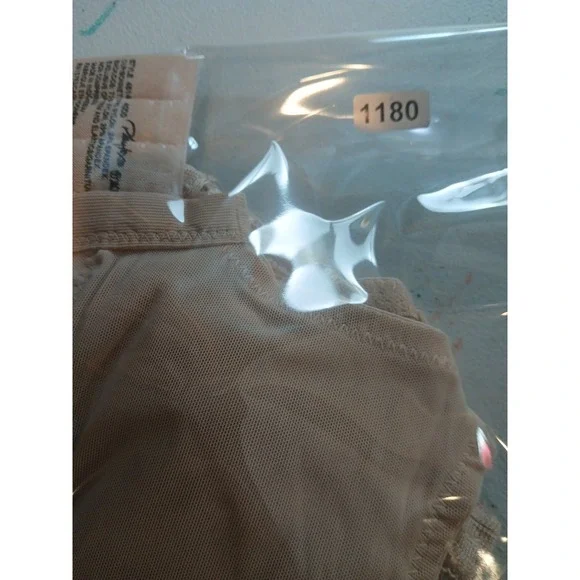 Playtex Love My Curves Lift Bra 40DD Beige Lace Plunge Neckline Stretch Cups - Picture 9 of 9